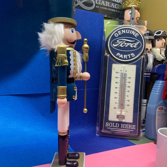 Blue Soldier Nutcracker - Picture 4 of 5